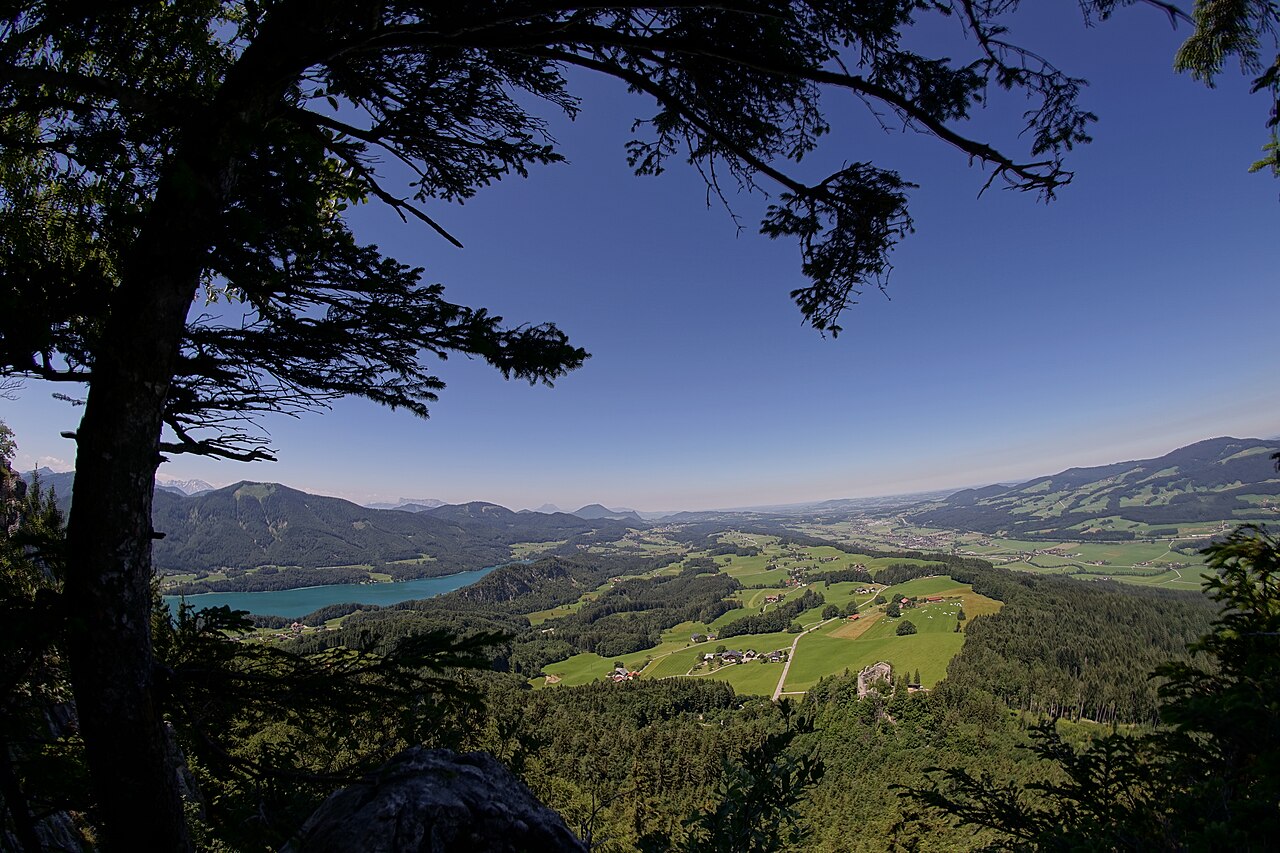Aufstieg zum Schober mit Blick auf Fuschlsee
